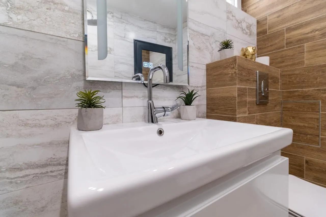 Chic 1Br Apartment With Balcony In Plovdiv